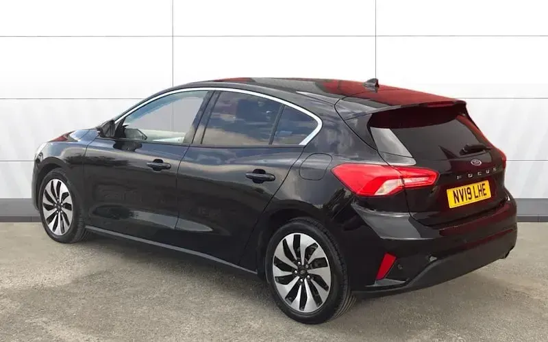 Used Ford Focus Zetec 125 HP (91 kW) 2019 Black Hatchback
