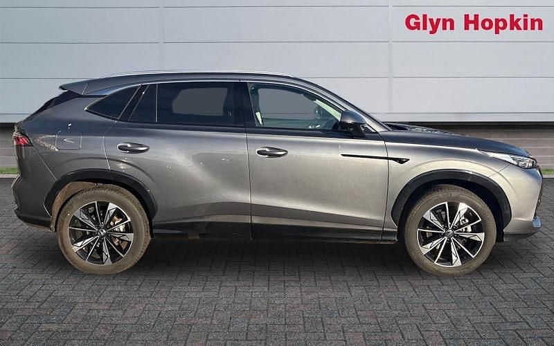 Usado MG HS Trophy 170 HP (125 kW) 2025 Cinzento SUV