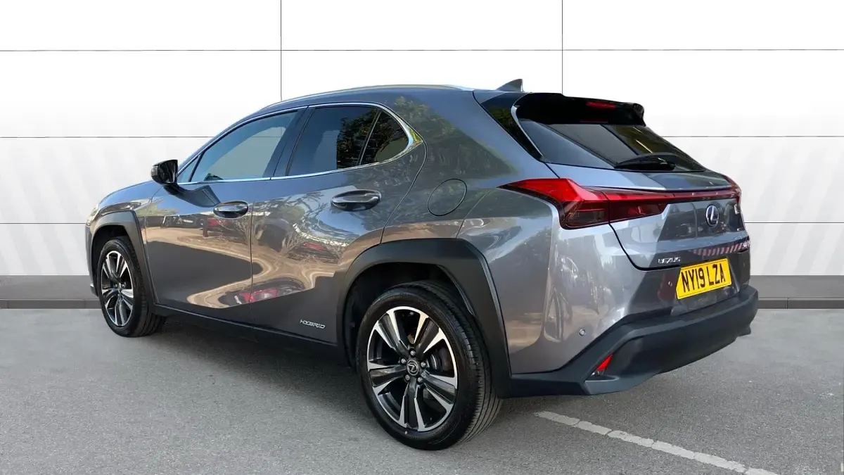 Used Lexus UX 184 HP (135 kW) 2019 Grey SUV