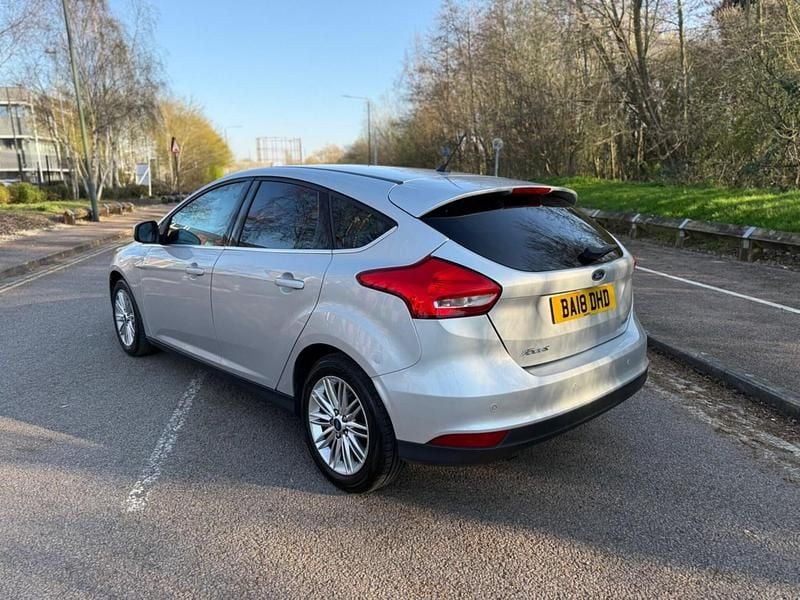 Used Ford Focus Zetec 100 HP (73 kW) 2018 Silver Hatchback