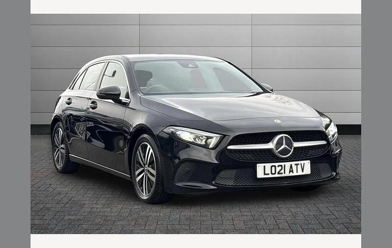 Used Mercedes A180 Executive 136 HP (100 kW) 2021 Black Hatchback