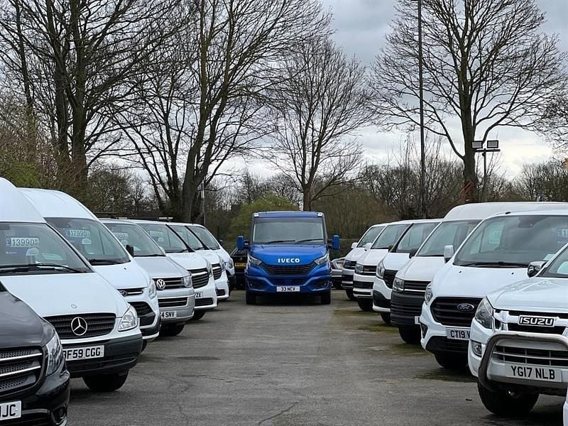 White Used 2021 Vauxhall Movano Van | £10,990 (Good price) - Image 1/2