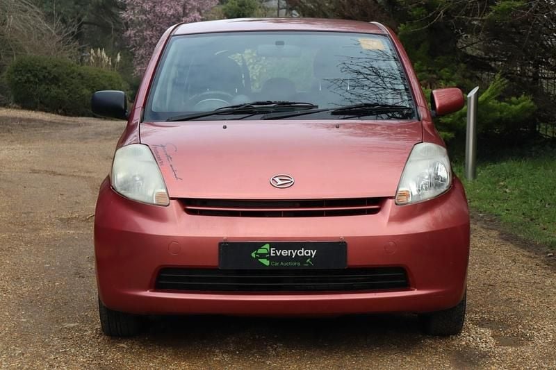Used Daihatsu Sirion 2005 Red Hatchback