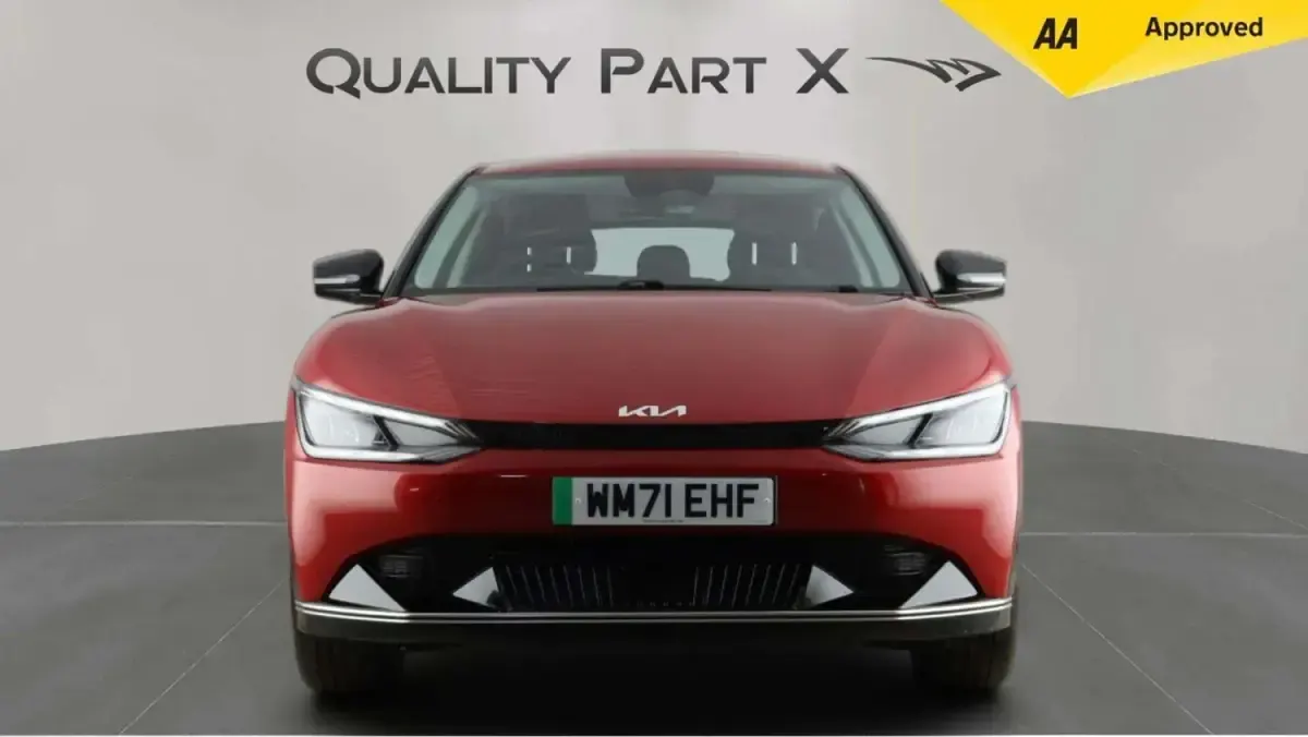 Usado Kia EV6 Air 166 kW (226 HP) 2022 Vermelho SUV