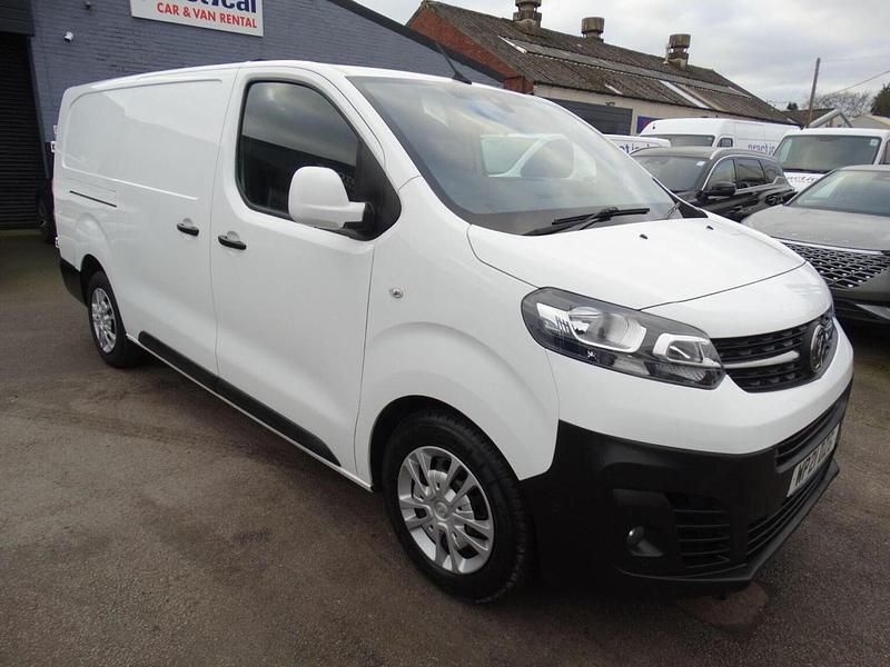 Used Vauxhall Vivaro S 2021 White MPV