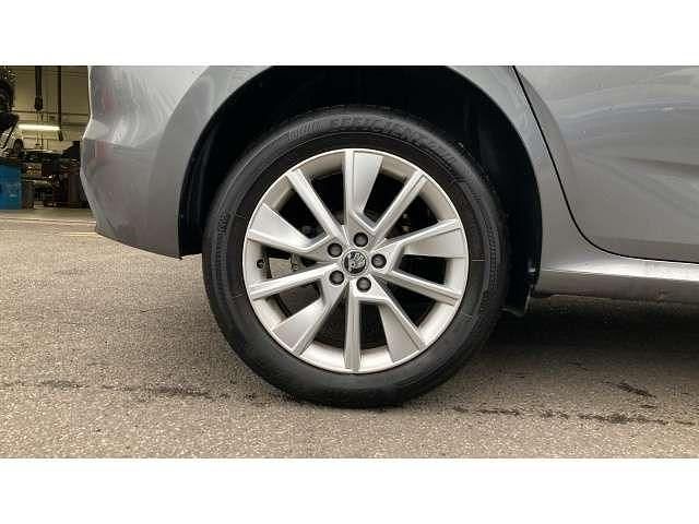 Used Skoda Kamiq SE 95 HP (69 kW) 2023 Grey SUV