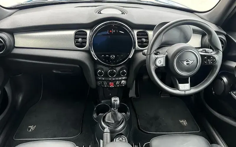 Used Mini Cooper S Exclusive 178 HP (130 kW) 2022 Blue Hatchback