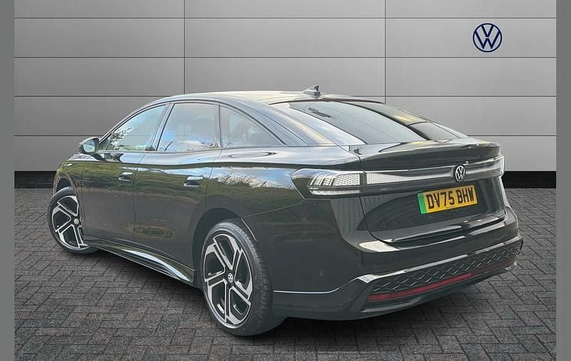 Begagnad VW ID.7 GTX 250 kW (340 HK) 2025 Svart Halvkombi