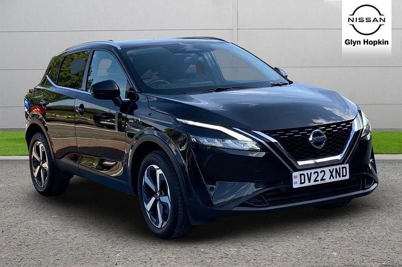 Black Used 2022 Nissan Qashqai N-Connecta SUV | £18,395 (Fair price) - Image 1/4
