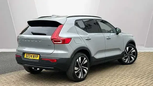 Used Volvo XC40 Plus 194 HP (142 kW) 2025 SUV
