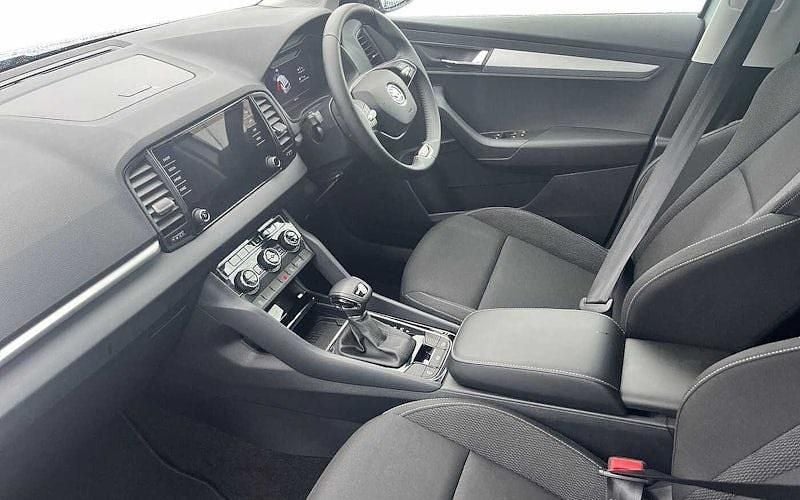 Used Skoda Karoq SE Drive 150 HP (110 kW) 2024 Brilliant silver metallic SUV