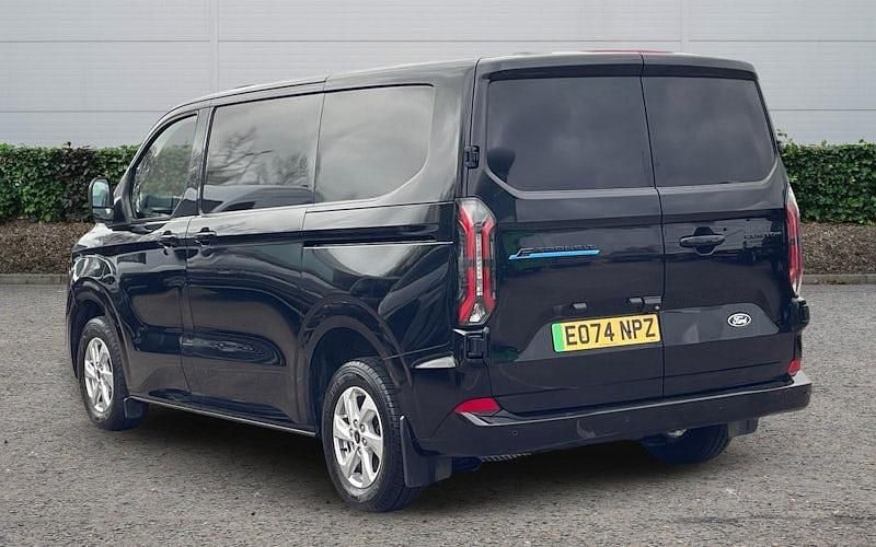 Used Ford Transit Limited 100 kW (136 HP) 2025 Van