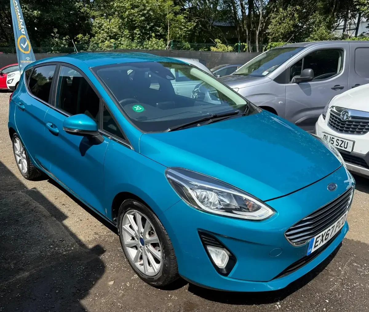 Used Ford Fiesta Titanium 125 HP (91 kW) 2017 Blue Hatchback