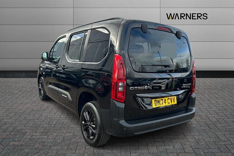 Used Citroën Berlingo 130 HP (95 kW) 2024 Black MPV