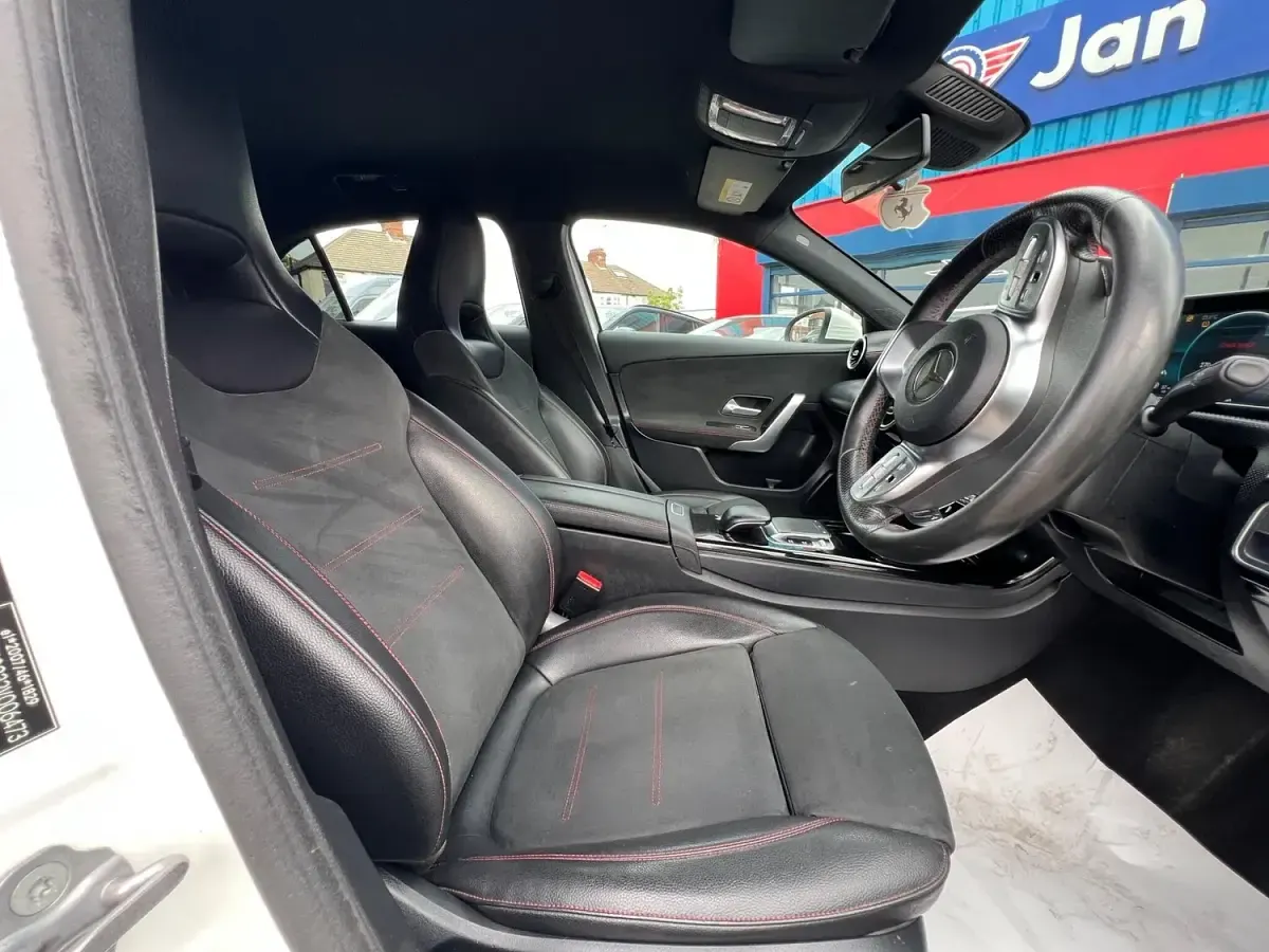 Used Mercedes A180 AMG line 2018 White Hatchback