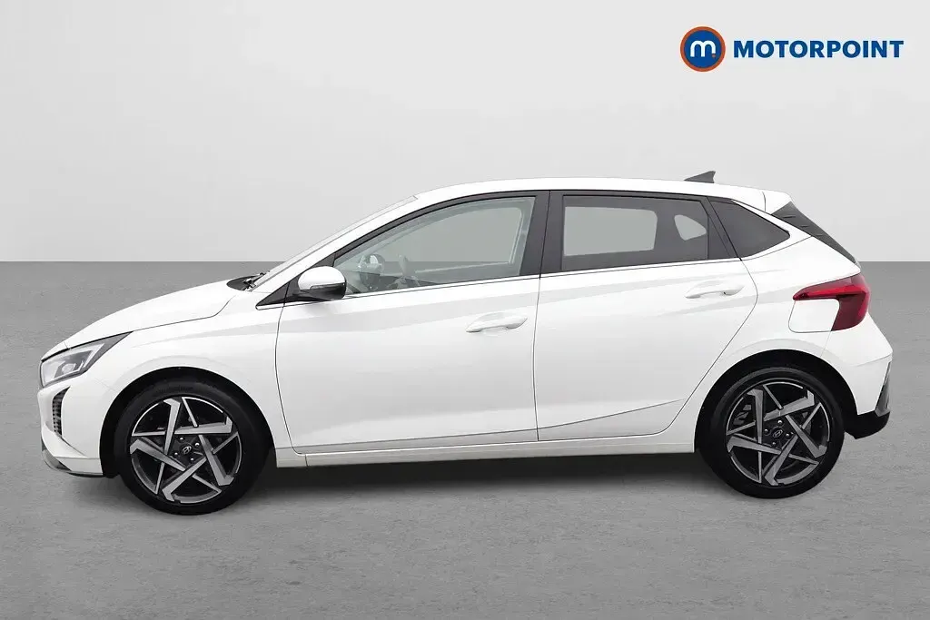 Used Hyundai i20 Premium 2025 White Hatchback