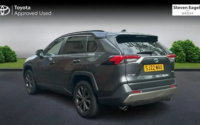 Begagnad Toyota RAV4 Design 218 HK (160 kW) 2025 SUV