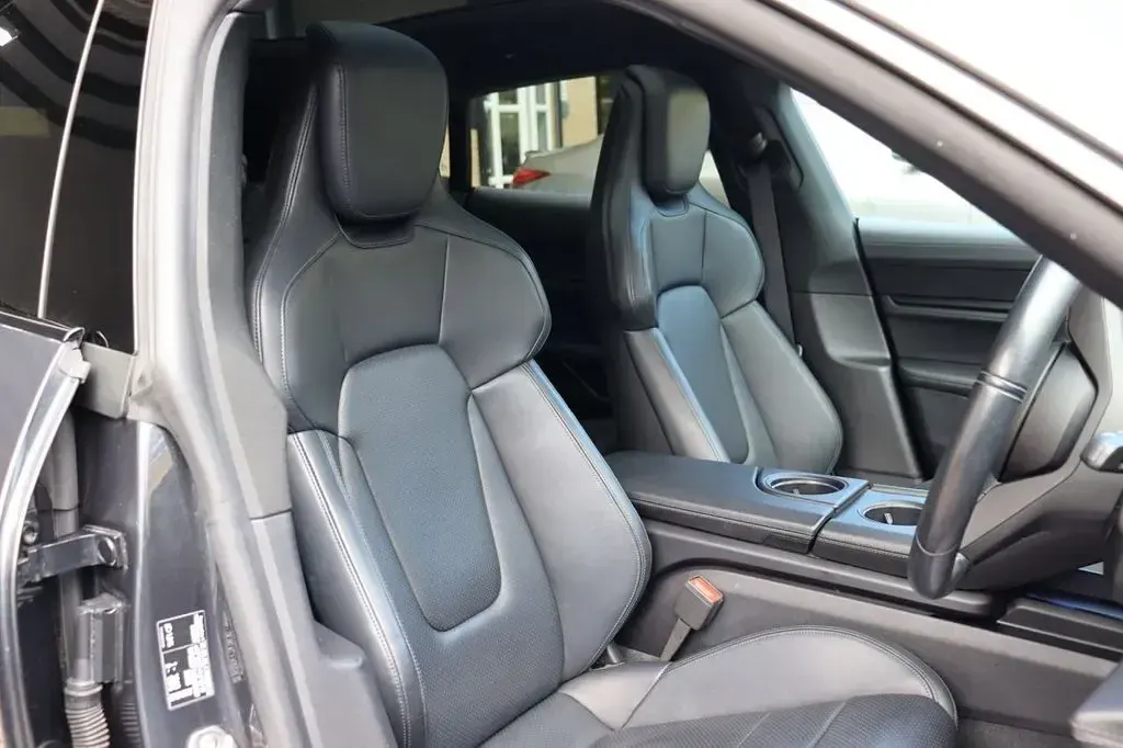Used Porsche Taycan Cross Turismo 350 kW (476 HP) 2023 Grey Estate
