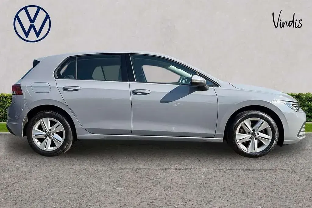 Used VW Golf VIII Life 130 HP (95 kW) 2022 Grey Hatchback