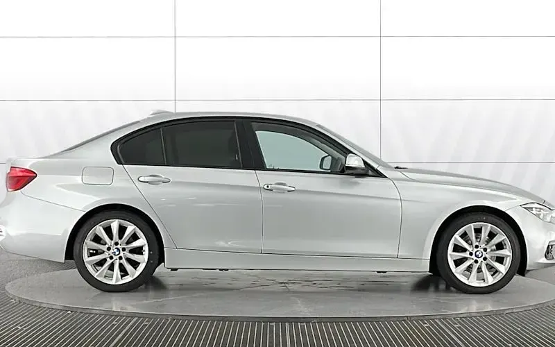 Used BMW 320 190 HP (139 kW) 2018 Sedan