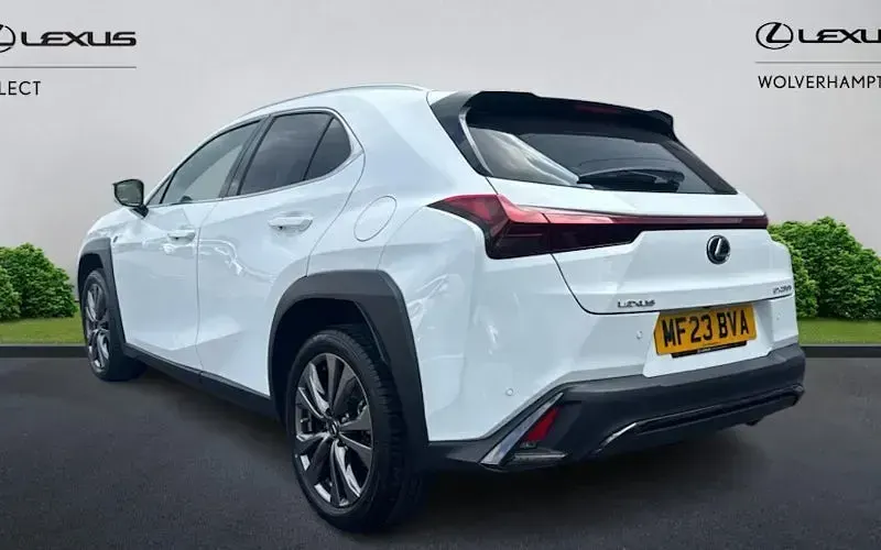 Used Lexus UX Sport Design Packet 184 HP (135 kW) 2023 White SUV