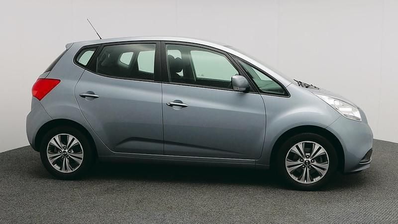 Used Kia Venga 125 HP (91 kW) 2018 Silver Hatchback