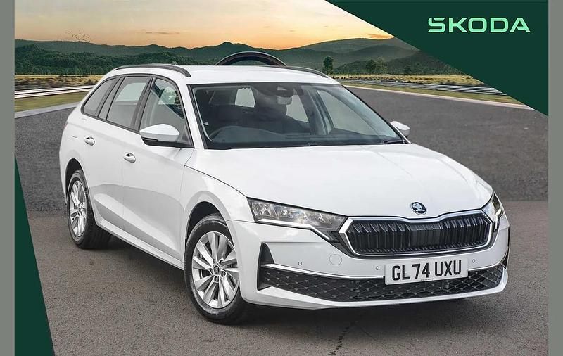 Used Skoda Octavia SE Technology 114 HP (83 kW) 2024 Moon white metallic Estate