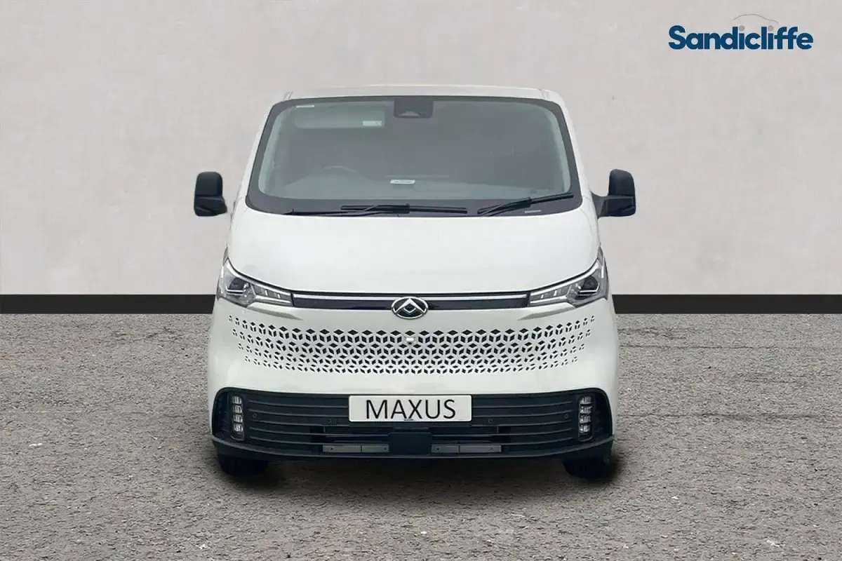 New Maxus eDeliver 7 150 kW (204 HP) 2025 Colour pack solid  warm white Van