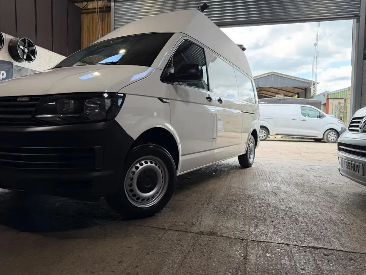 Usado VW Transporter Startline 2017 Branco Van