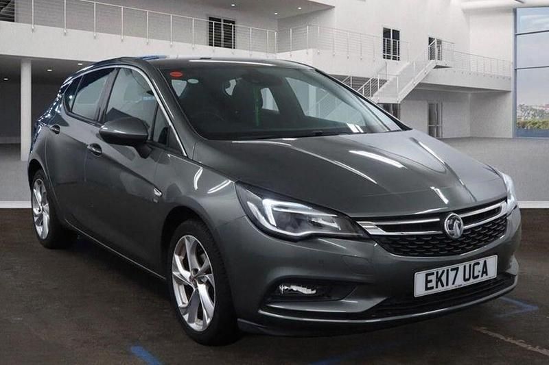 Used Vauxhall Astra SRi 150 HP (110 kW) 2017 Grey Hatchback
