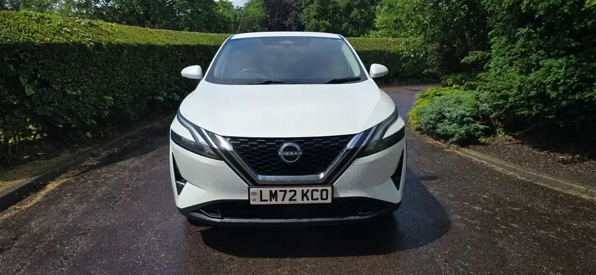 Used Nissan Qashqai Acenta Premium 2022 White SUV