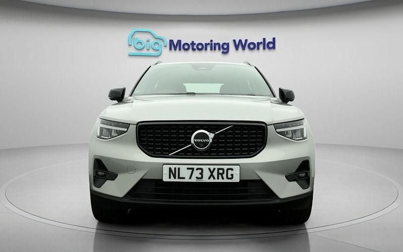 Used Volvo XC40 Plus 163 HP (119 kW) 2025 SUV