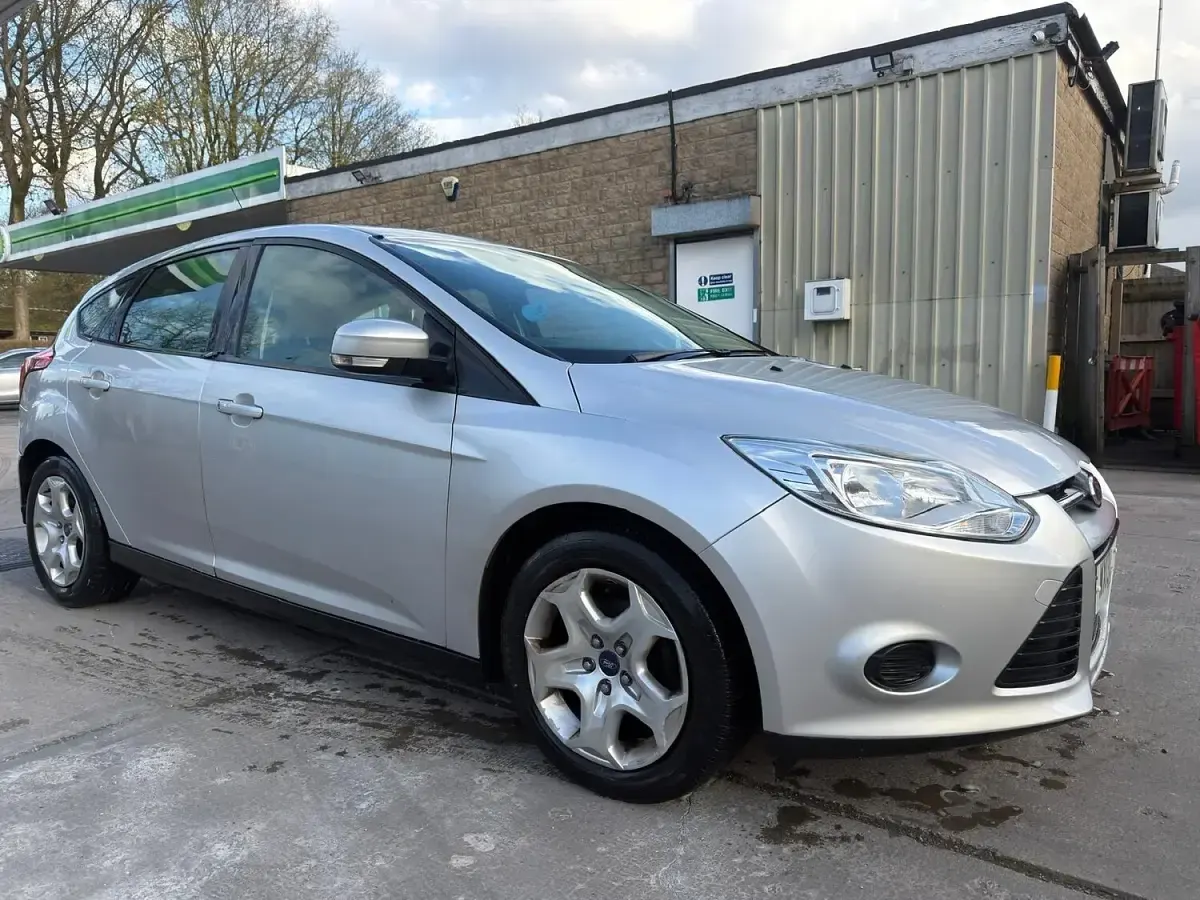 Used Ford Focus 2013 Silver Hatchback