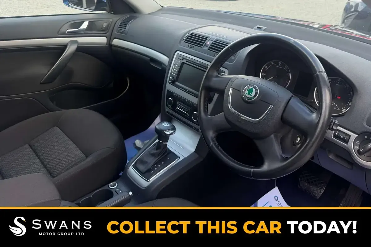 Used Skoda Octavia Elegance 122 HP (89 kW) 2012 Blue Estate