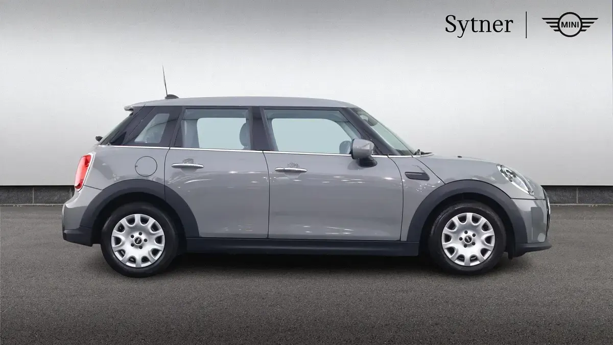 Used Mini ONE Classic 101 HP (74 kW) 2022 Grey Hatchback