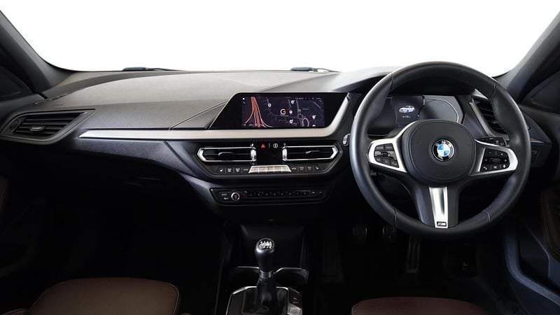 Used BMW 118 M Sport 138 HP (101 kW) 2020 White Hatchback