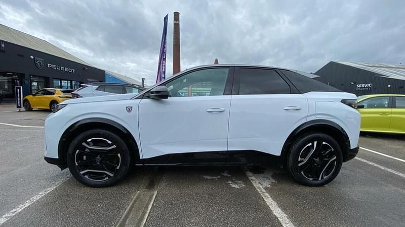 Used Peugeot e-3008 GT 152 kW (207 HP) 2025 White SUV