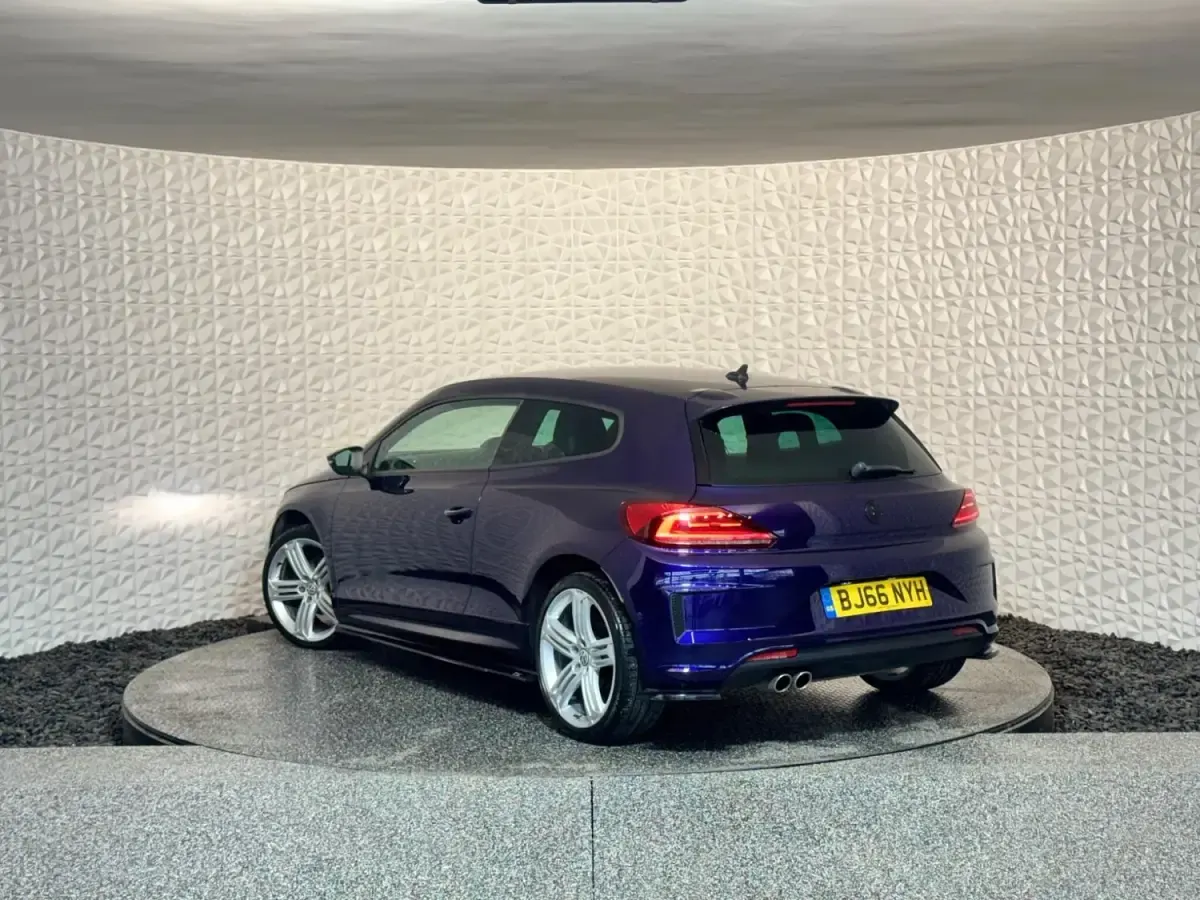 Begagnad VW Scirocco R-line 2016 Lila Sportkupé