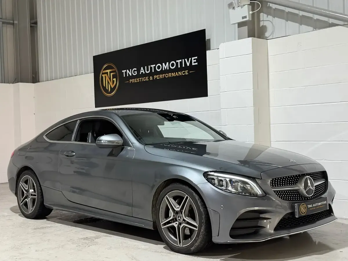 Begagnad Mercedes C220 AMG line 2018 Grå Sportkupé