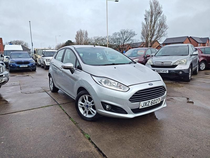 Used Ford Fiesta Zetec 2016 Silver Hatchback