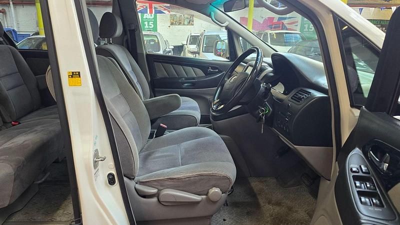 Usado Toyota Alphard 2020 Branco Monovolume