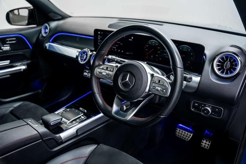 Used Mercedes GLB200 AMG Line Premium Plus 163 HP (119 kW) 2023 Blue SUV