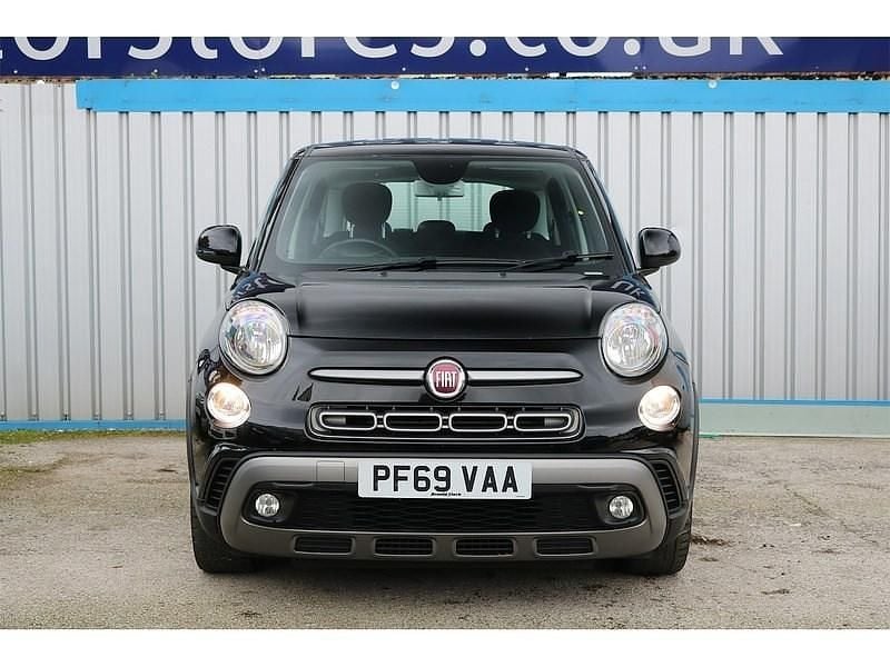 Used Fiat 500L Cross 95 HP (69 kW) 2019 Black MPV