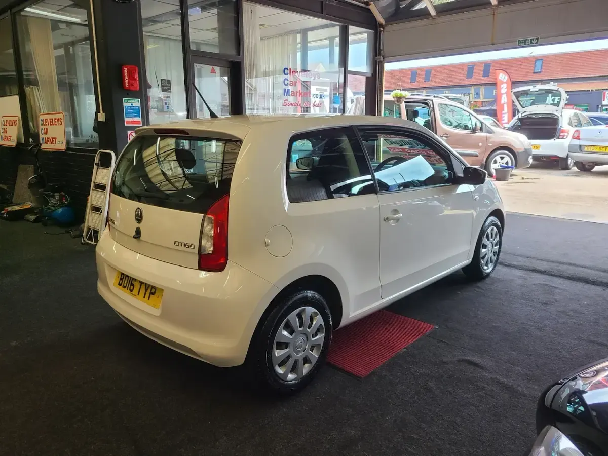 Used Skoda Citigo SE 2016 White Hatchback