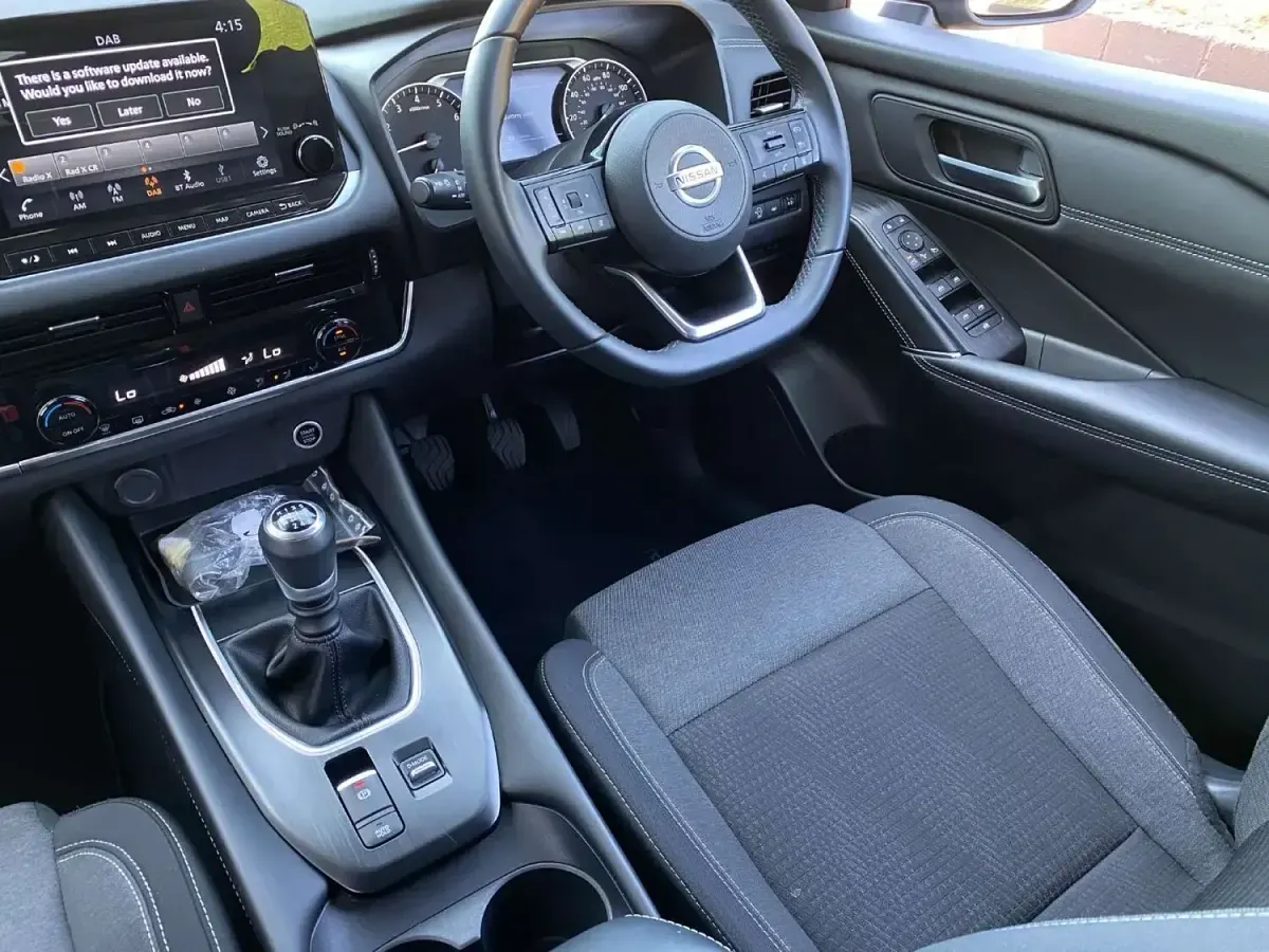 Used Nissan Qashqai N-Connecta 140 HP (102 kW) 2022 Grey SUV