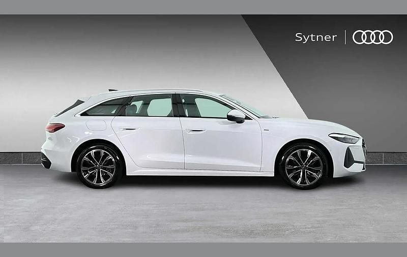 Used Audi A5 Advanced 295 HP (216 kW) 2025 White Estate