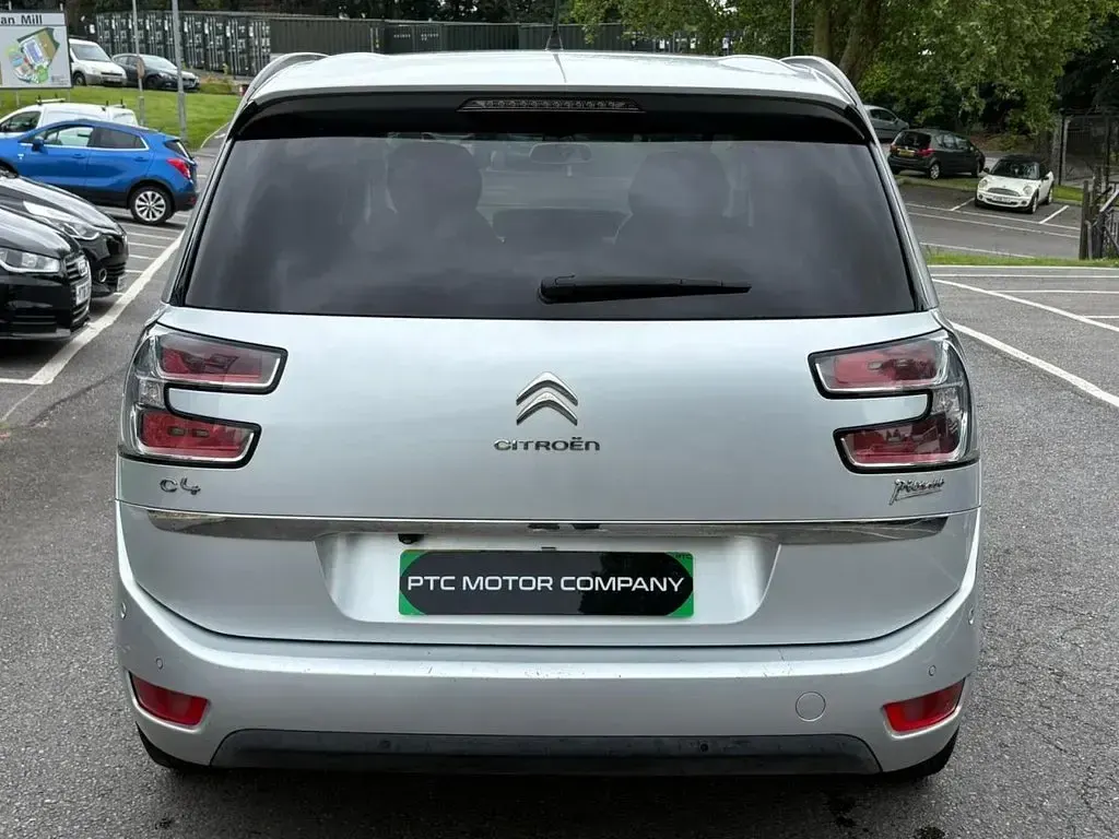 Used Citroën Grand C4 Picasso Exclusive 115 HP (84 kW) 2014 Silver MPV