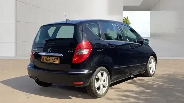 Begagnad Mercedes A180 Avantgarde 2009 Svart Halvkombi