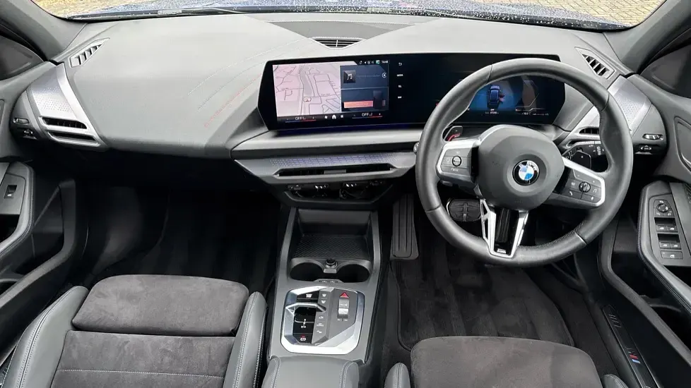 Usado BMW 120 M Sport 168 CV (123 kW) 2026 Azul Utilitario
