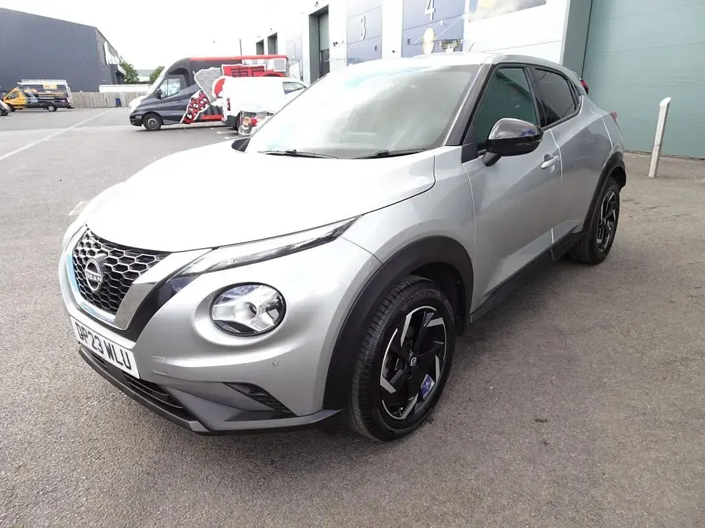 Used Nissan Juke N-Connecta 2023 Silver SUV